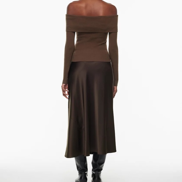 Wilfred off the shoulder sweater in size small in dark blush - Picture 4 of 15